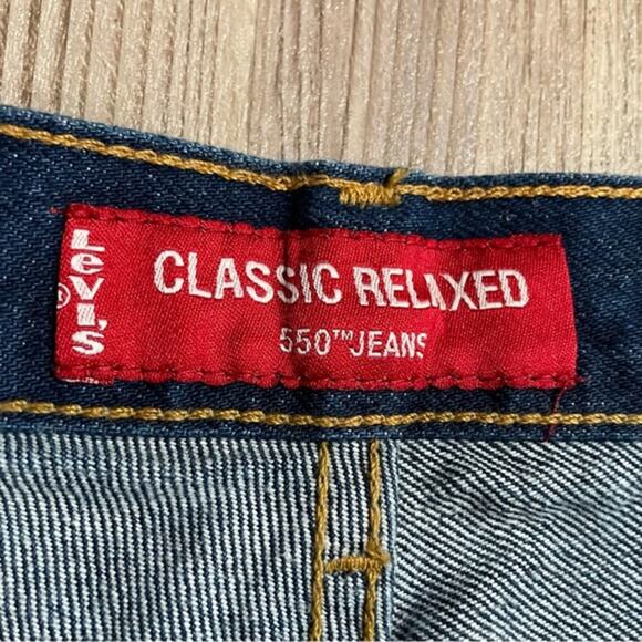 Levi's 550 Classic Relaxed Dark Wash Rigid Jeans - size 14 - Picture 6 of 11